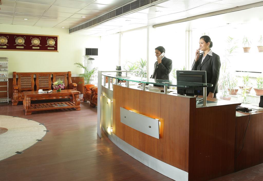 Hotel Om Tower Τζαϊπούρ Εξωτερικό φωτογραφία