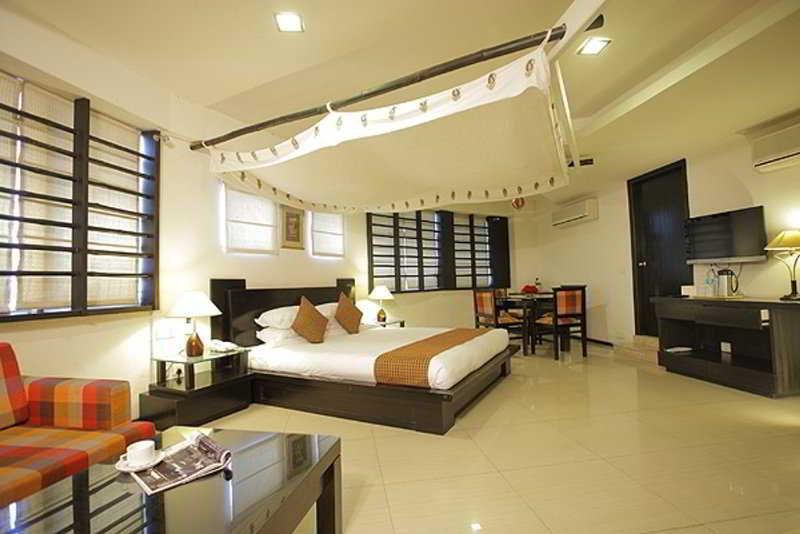 Hotel Om Tower Τζαϊπούρ Εξωτερικό φωτογραφία