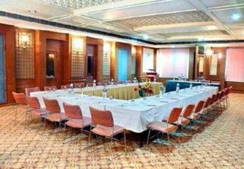 Hotel Om Tower Τζαϊπούρ Εξωτερικό φωτογραφία